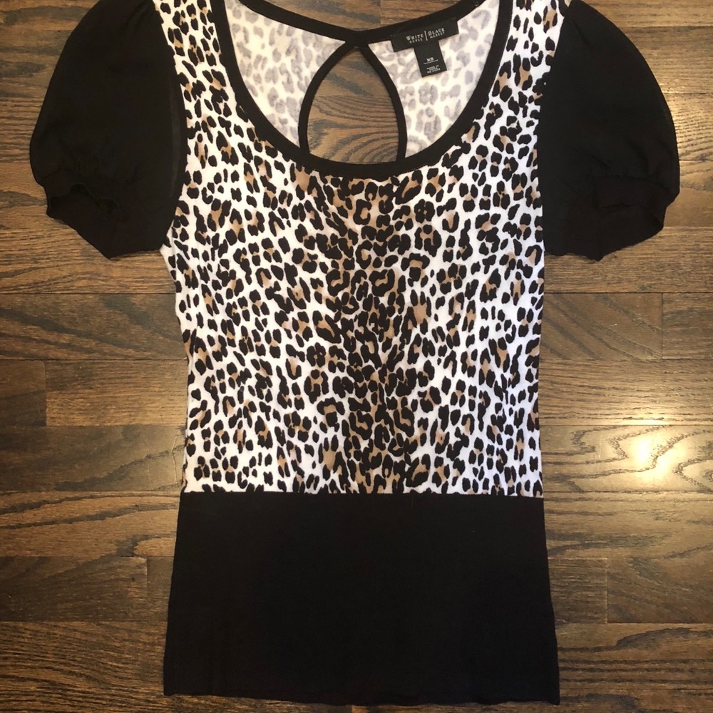Like New! WHBK Upscale animal print top